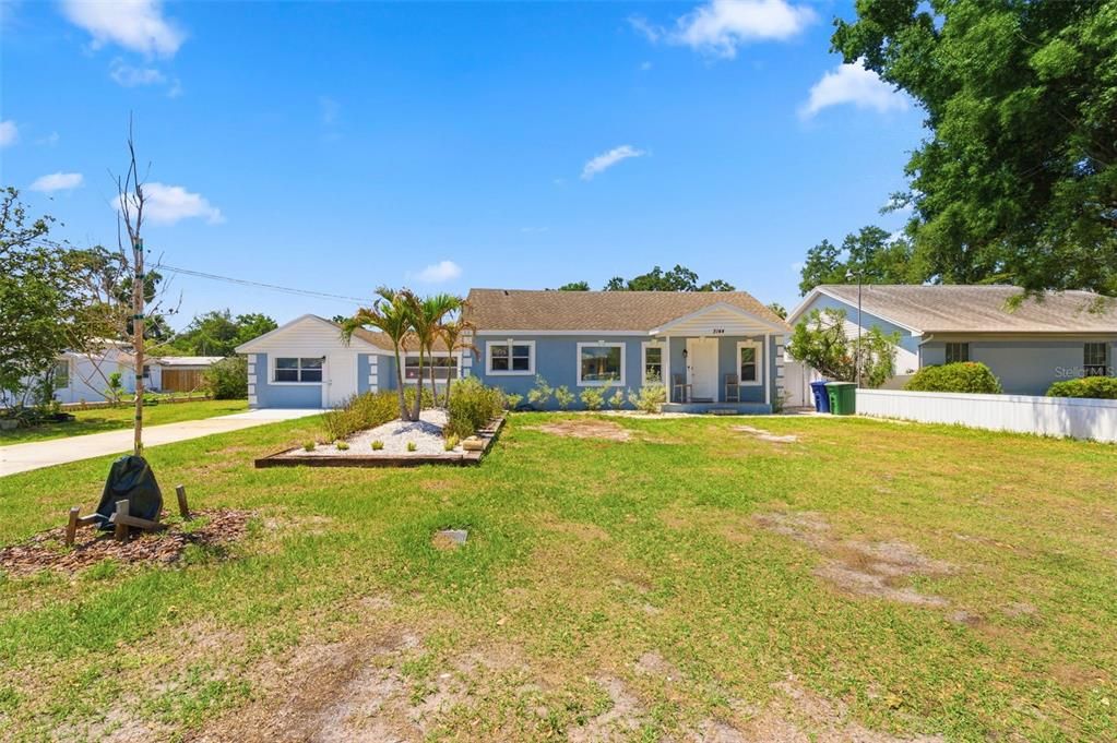 En Venta: $554,900 (4 camas, 3 baños, 2033 Pies cuadrados)
