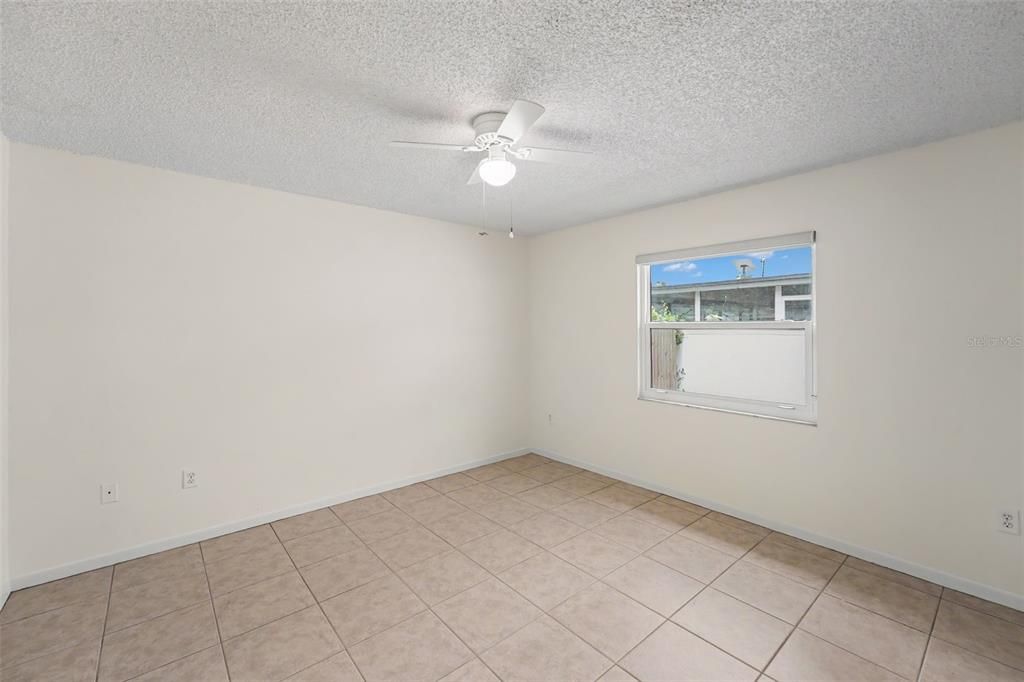 En Venta: $349,000 (3 camas, 2 baños, 1368 Pies cuadrados)
