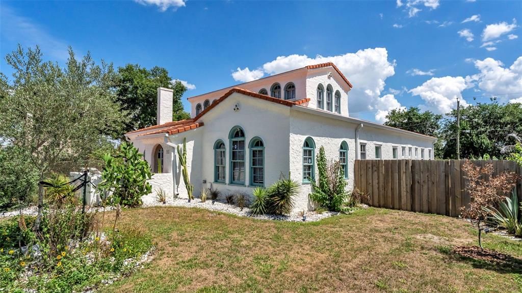 На продажу: $850,000 (5 спален, 3 ванн, 3840 Квадратных фут)