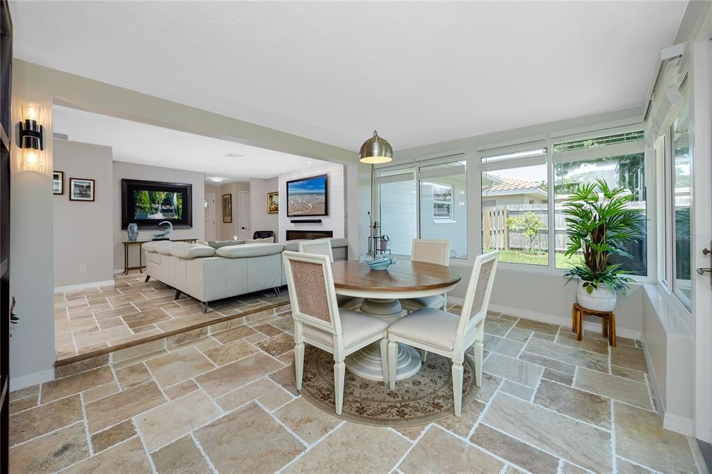 For Sale: $599,000 (3 beds, 2 baths, 1301 Square Feet)