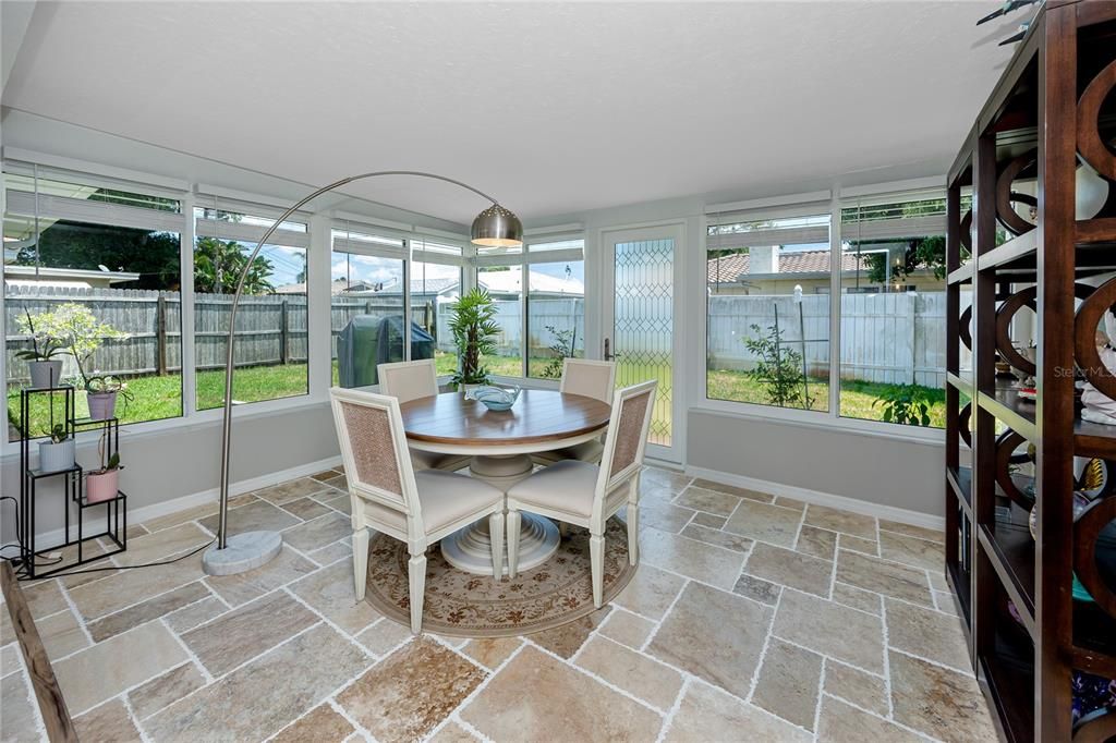 For Sale: $599,000 (3 beds, 2 baths, 1301 Square Feet)