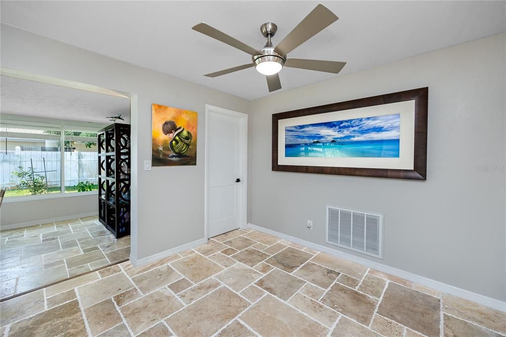 For Sale: $599,000 (3 beds, 2 baths, 1301 Square Feet)