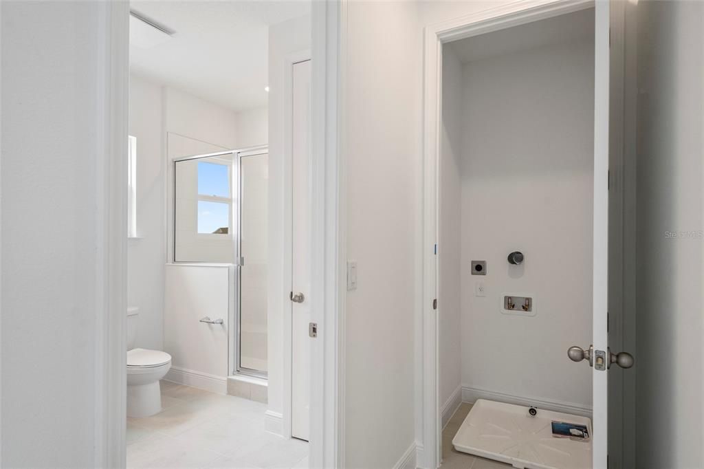 For Rent: $1,800 (1 beds, 1 baths, 825 Square Feet)