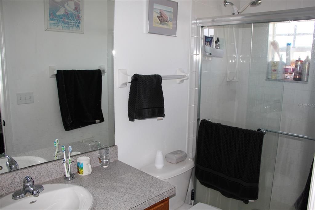 For Rent: $2,000 (3 beds, 2 baths, 1388 Square Feet)