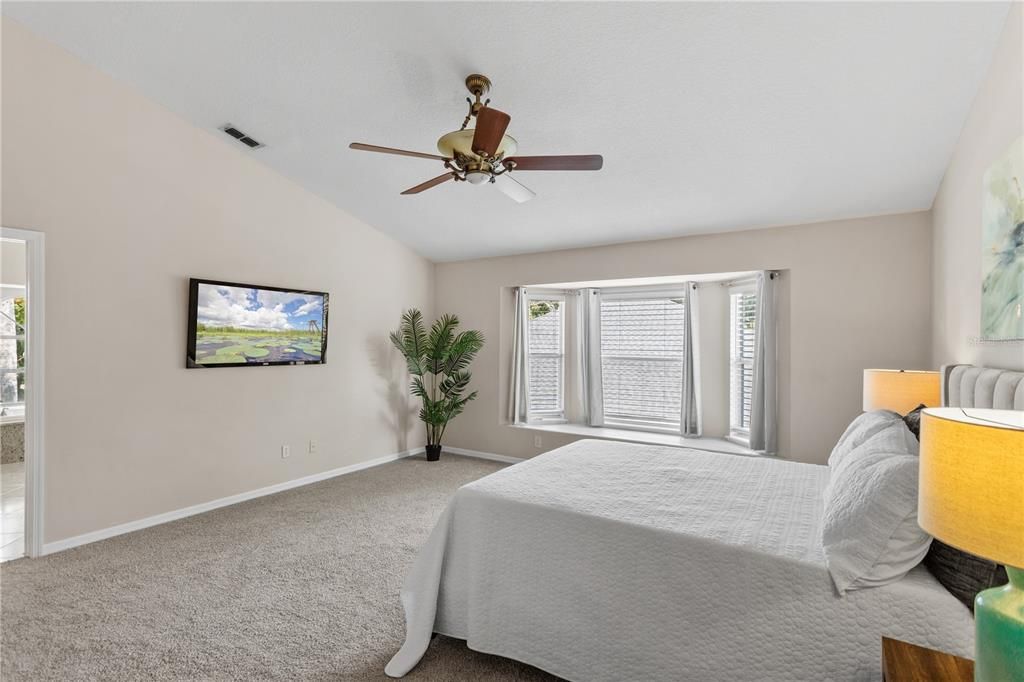 For Sale: $699,000 (4 beds, 2 baths, 2734 Square Feet)