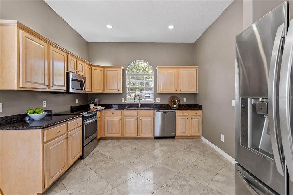 For Sale: $699,000 (4 beds, 2 baths, 2734 Square Feet)