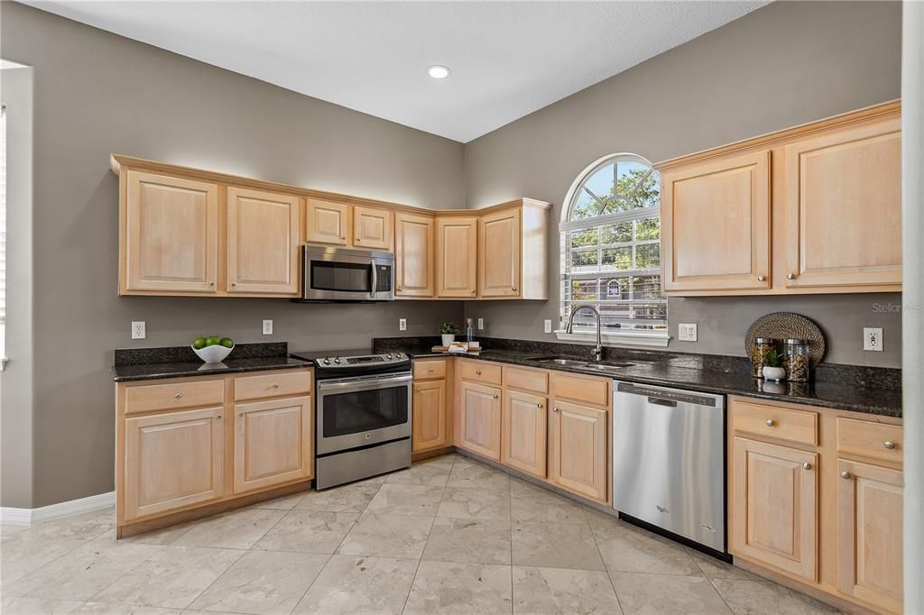 For Sale: $699,000 (4 beds, 2 baths, 2734 Square Feet)