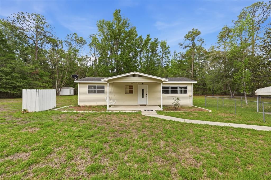 For Sale: $250,000 (3 beds, 2 baths, 1352 Square Feet)