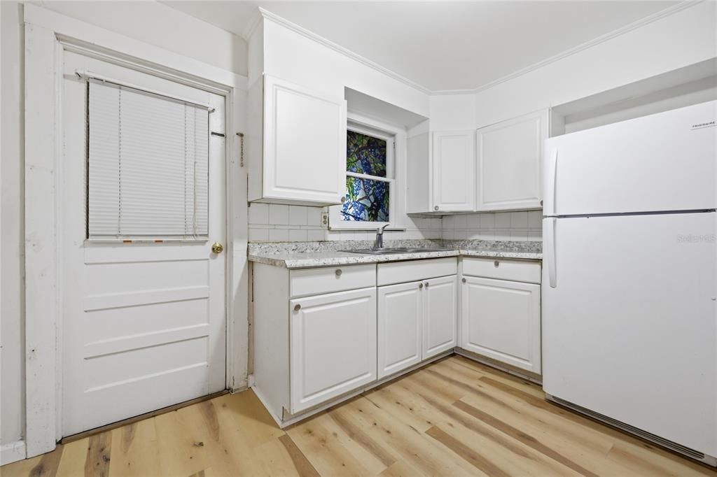 For Sale: $250,000 (3 beds, 2 baths, 1352 Square Feet)