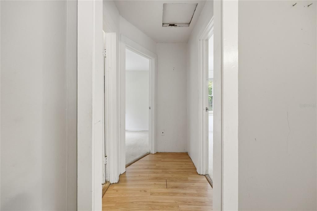 For Sale: $250,000 (3 beds, 2 baths, 1352 Square Feet)