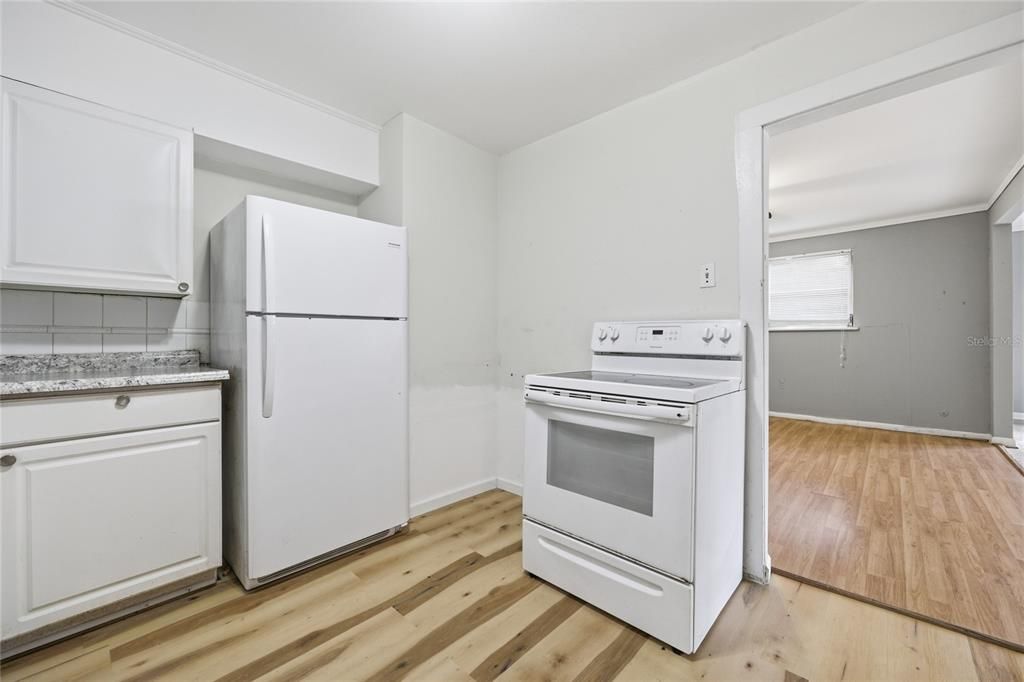 For Sale: $250,000 (3 beds, 2 baths, 1352 Square Feet)