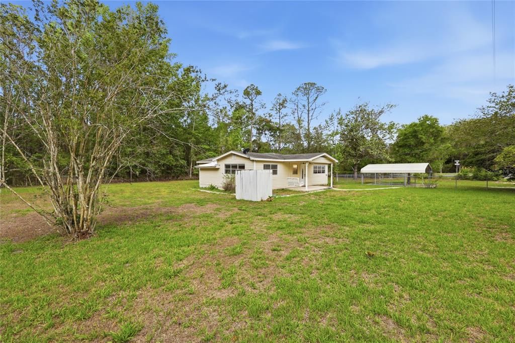For Sale: $250,000 (3 beds, 2 baths, 1352 Square Feet)