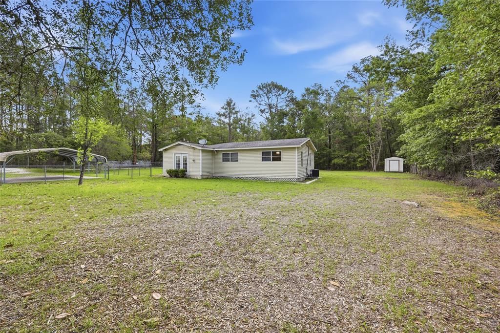 For Sale: $250,000 (3 beds, 2 baths, 1352 Square Feet)