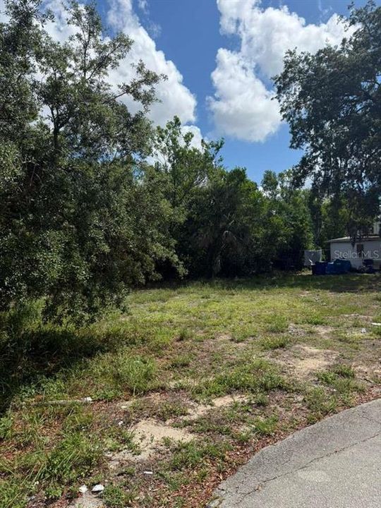 На продажу: $20,000 (0.11 acres)