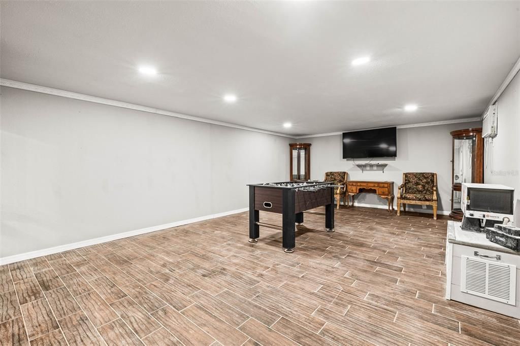 For Sale: $799,000 (4 beds, 3 baths, 3401 Square Feet)