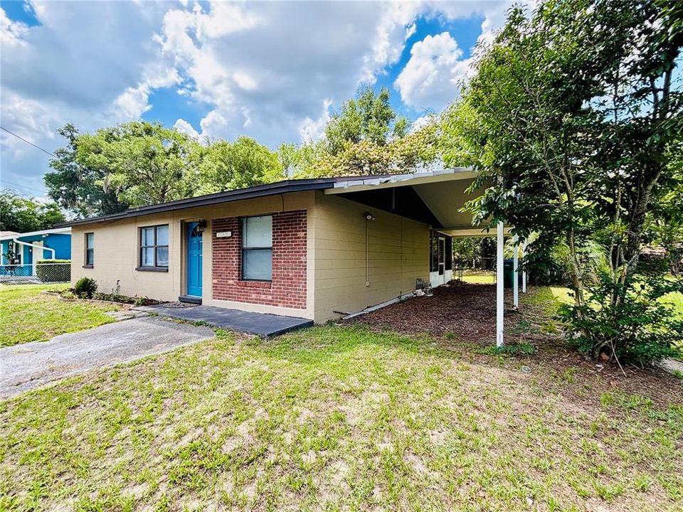 For Sale: $215,000 (3 beds, 1 baths, 1032 Square Feet)