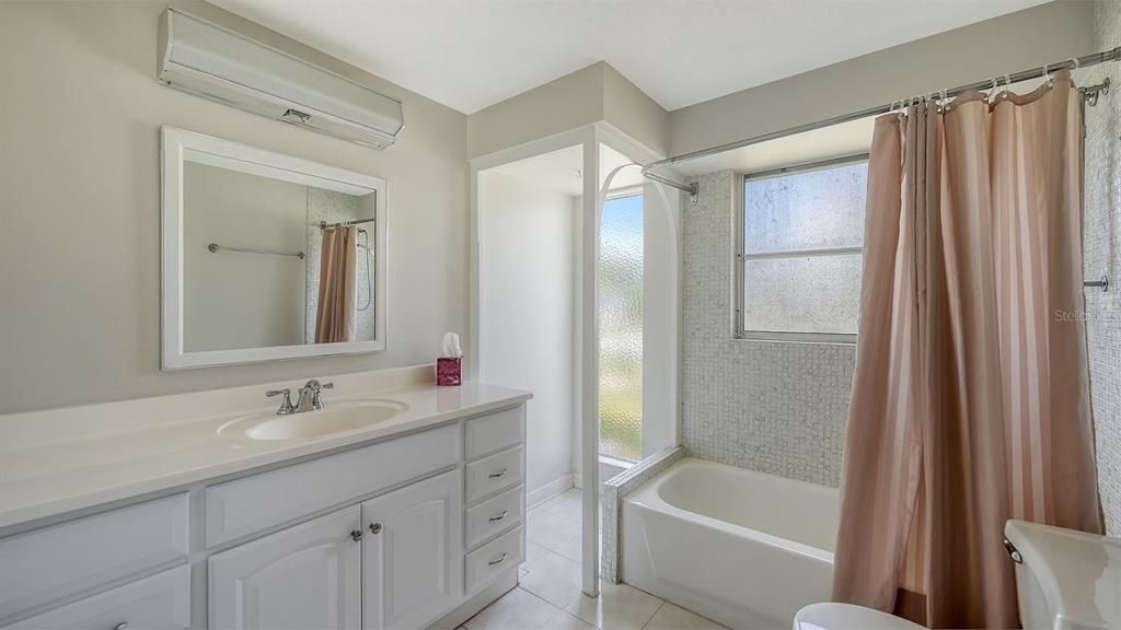 En Venta: $369,900 (2 camas, 2 baños, 1224 Pies cuadrados)