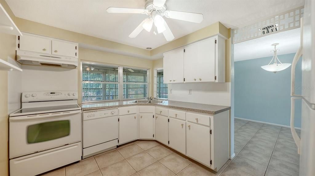 En Venta: $369,900 (2 camas, 2 baños, 1224 Pies cuadrados)