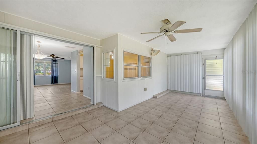 En Venta: $369,900 (2 camas, 2 baños, 1224 Pies cuadrados)