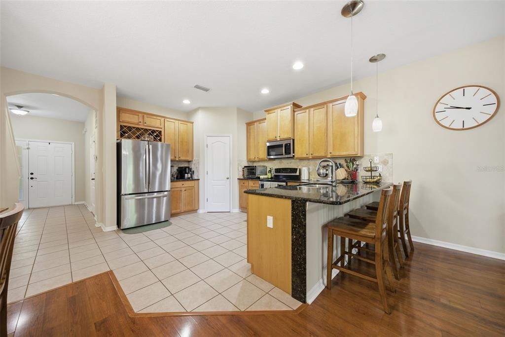 For Sale: $335,000 (3 beds, 2 baths, 1844 Square Feet)