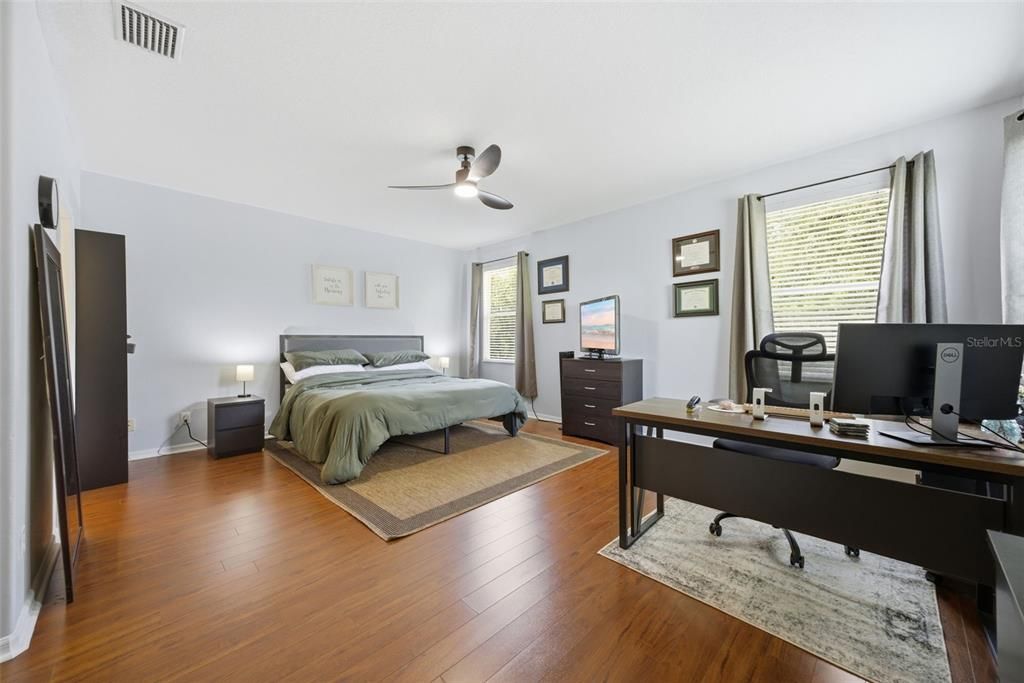 For Sale: $335,000 (3 beds, 2 baths, 1844 Square Feet)