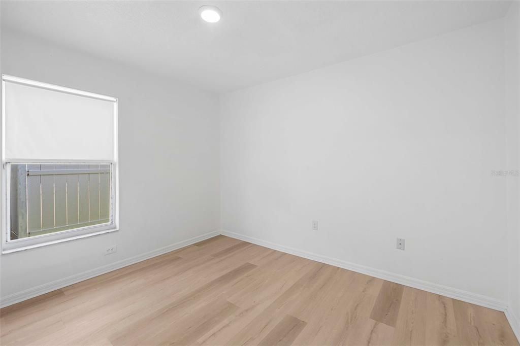 En Venta: $375,000 (4 camas, 2 baños, 1694 Pies cuadrados)
