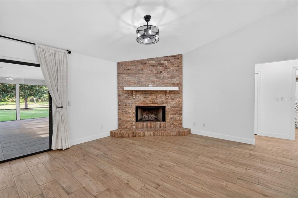 For Sale: $650,000 (3 beds, 2 baths, 1648 Square Feet)
