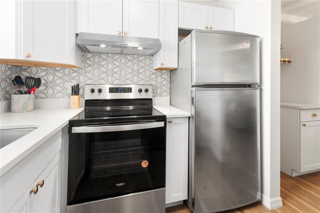 For Sale: $125,000 (1 beds, 1 baths, 600 Square Feet)