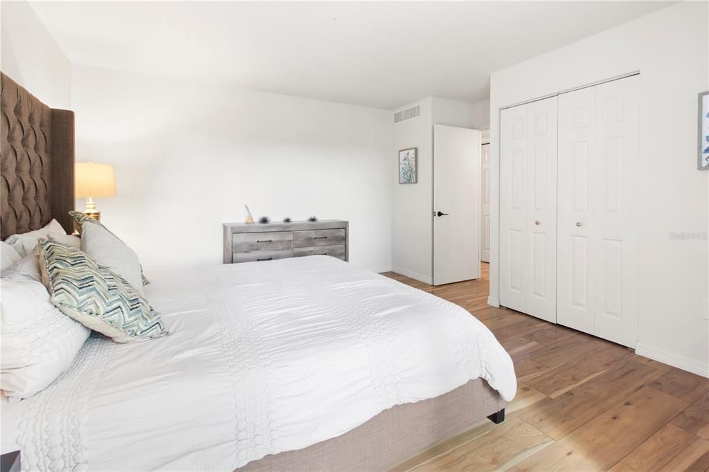 For Sale: $125,000 (1 beds, 1 baths, 600 Square Feet)