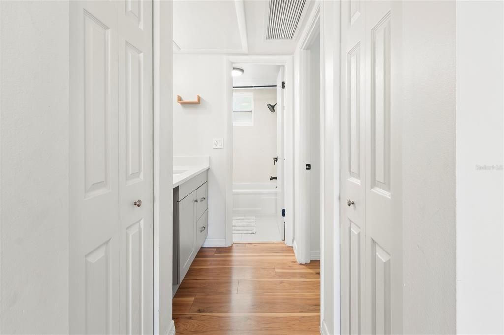For Sale: $125,000 (1 beds, 1 baths, 600 Square Feet)