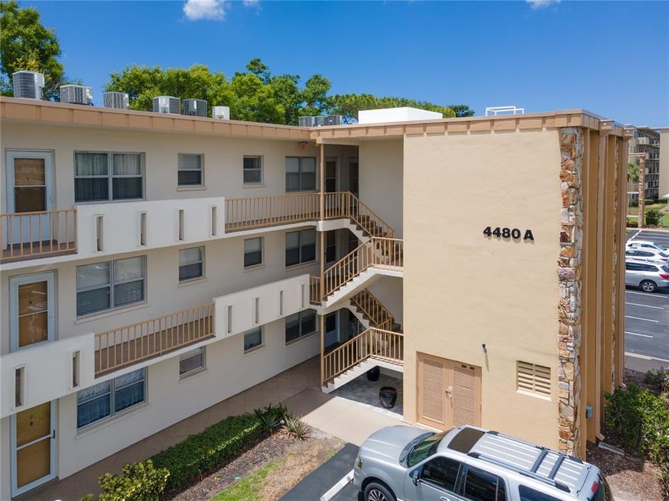 For Sale: $125,000 (1 beds, 1 baths, 600 Square Feet)