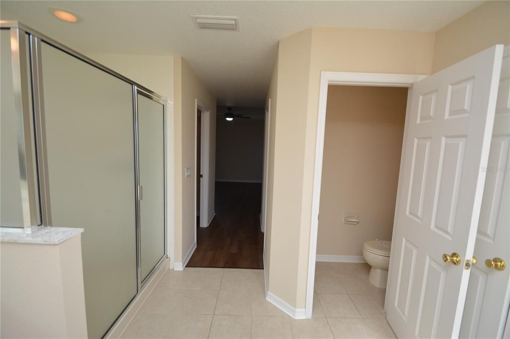 En Venta: $410,000 (3 camas, 3 baños, 2902 Pies cuadrados)