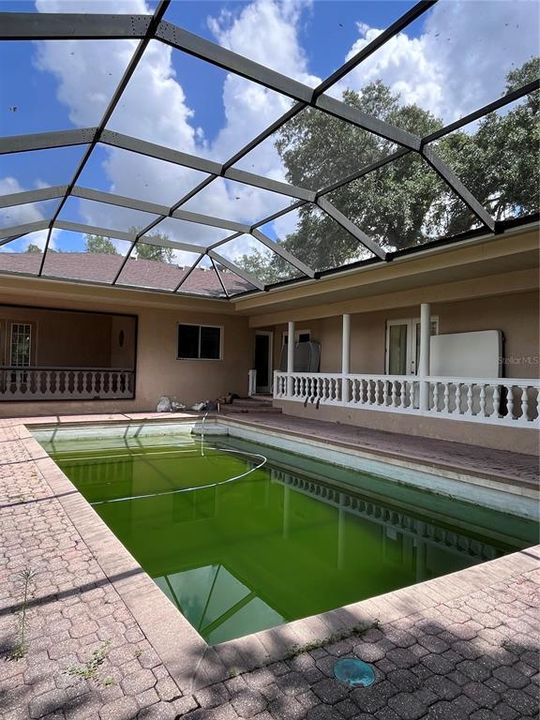 En Venta: $399,900 (3 camas, 3 baños, 1703 Pies cuadrados)