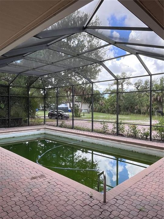 En Venta: $399,900 (3 camas, 3 baños, 1703 Pies cuadrados)