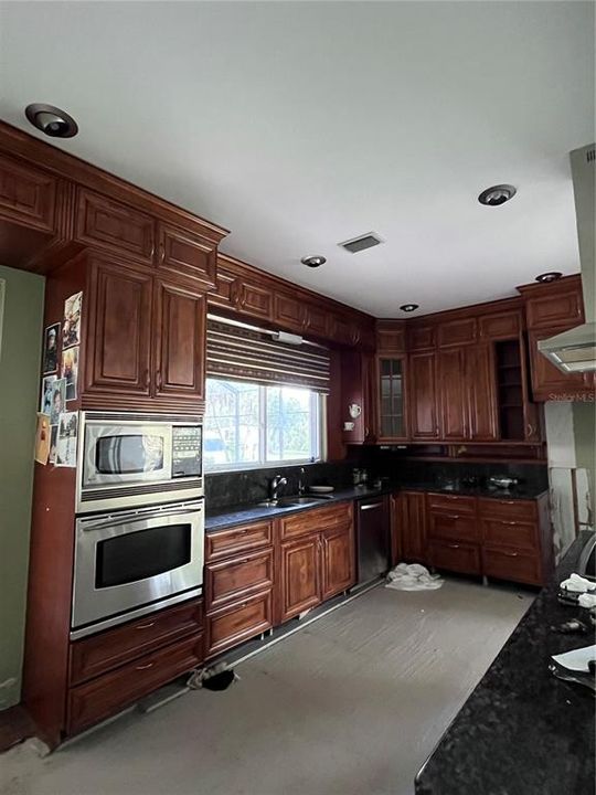 En Venta: $399,900 (3 camas, 3 baños, 1703 Pies cuadrados)