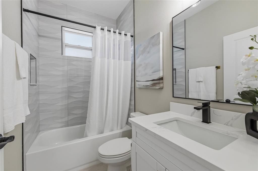 Active With Contract: $520,000 (4 beds, 2 baths, 1648 Square Feet)
