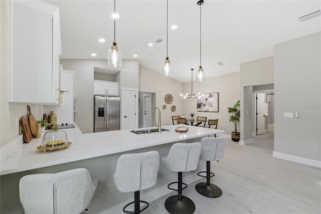 Active With Contract: $520,000 (4 beds, 2 baths, 1648 Square Feet)