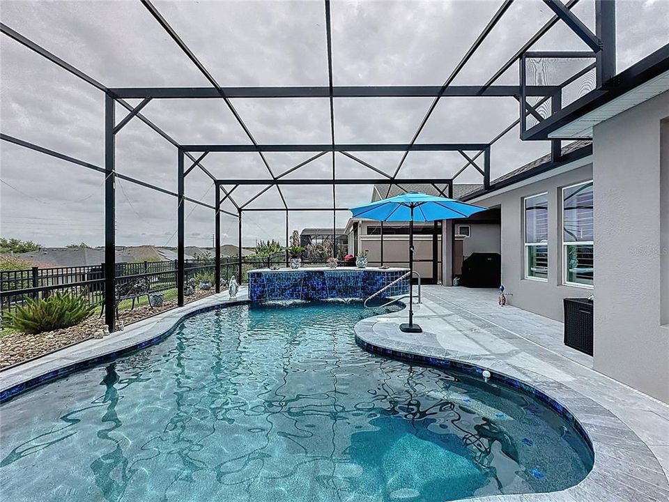 For Sale: $500,000 (2 beds, 2 baths, 1918 Square Feet)