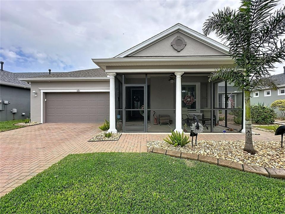 For Sale: $500,000 (2 beds, 2 baths, 1918 Square Feet)
