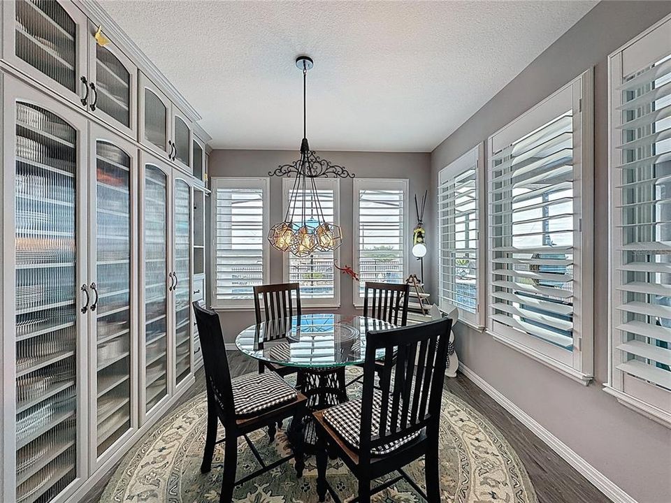 For Sale: $500,000 (2 beds, 2 baths, 1918 Square Feet)
