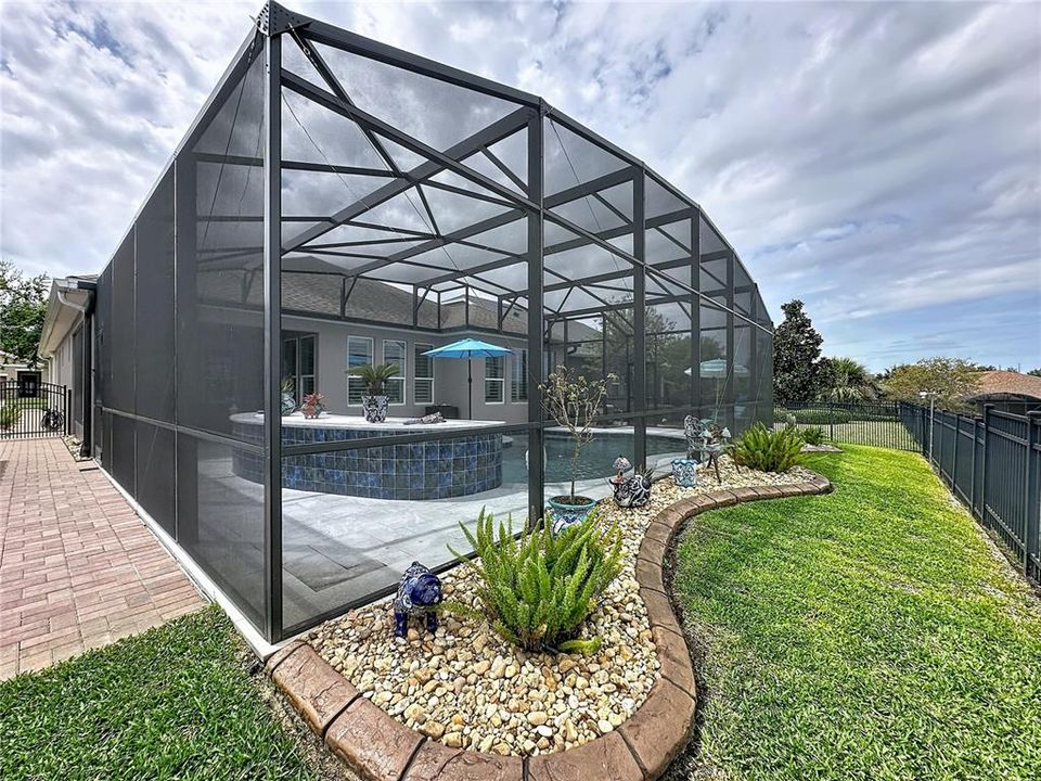 For Sale: $500,000 (2 beds, 2 baths, 1918 Square Feet)