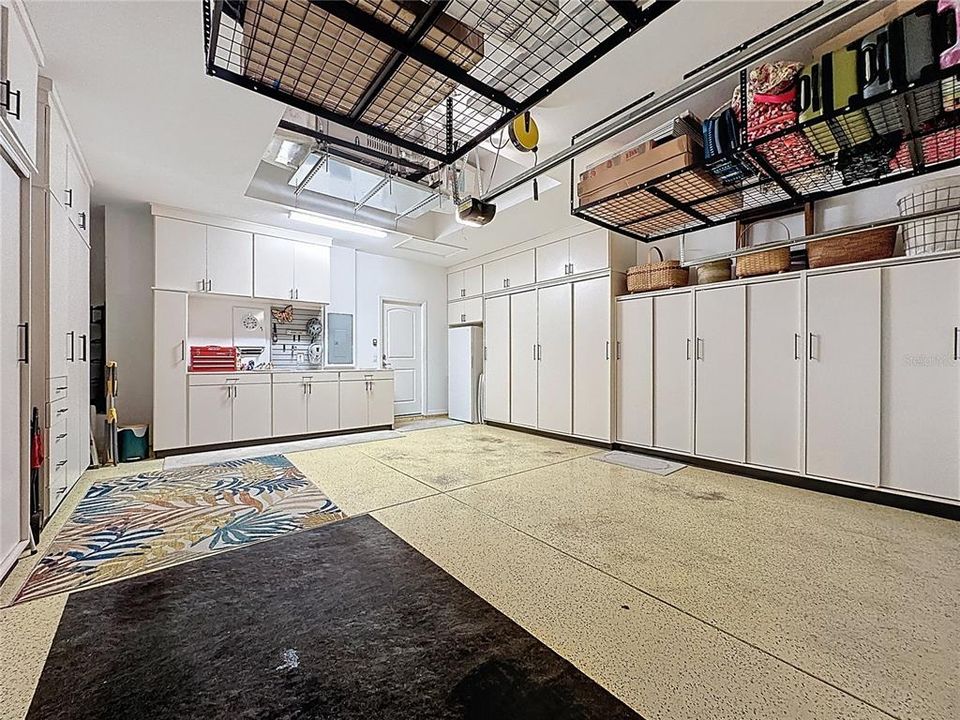For Sale: $500,000 (2 beds, 2 baths, 1918 Square Feet)