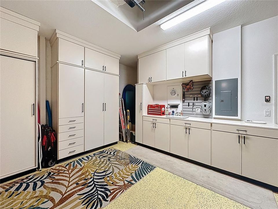 For Sale: $500,000 (2 beds, 2 baths, 1918 Square Feet)