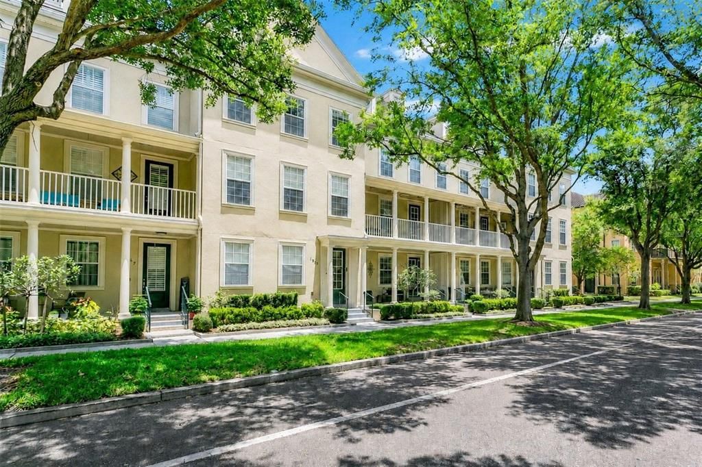For Rent: $4,250 (3 beds, 3 baths, 2217 Square Feet)