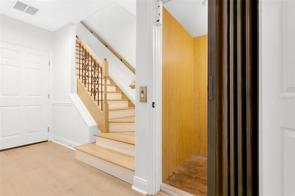 For Rent: $4,250 (3 beds, 3 baths, 2217 Square Feet)