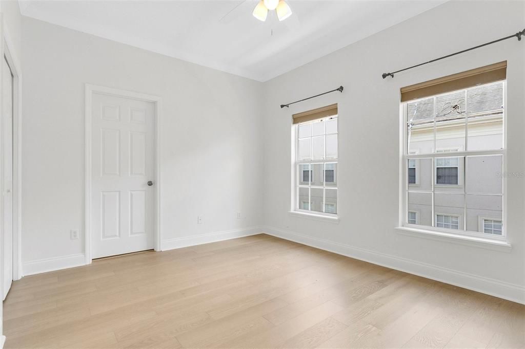 For Rent: $4,250 (3 beds, 3 baths, 2217 Square Feet)
