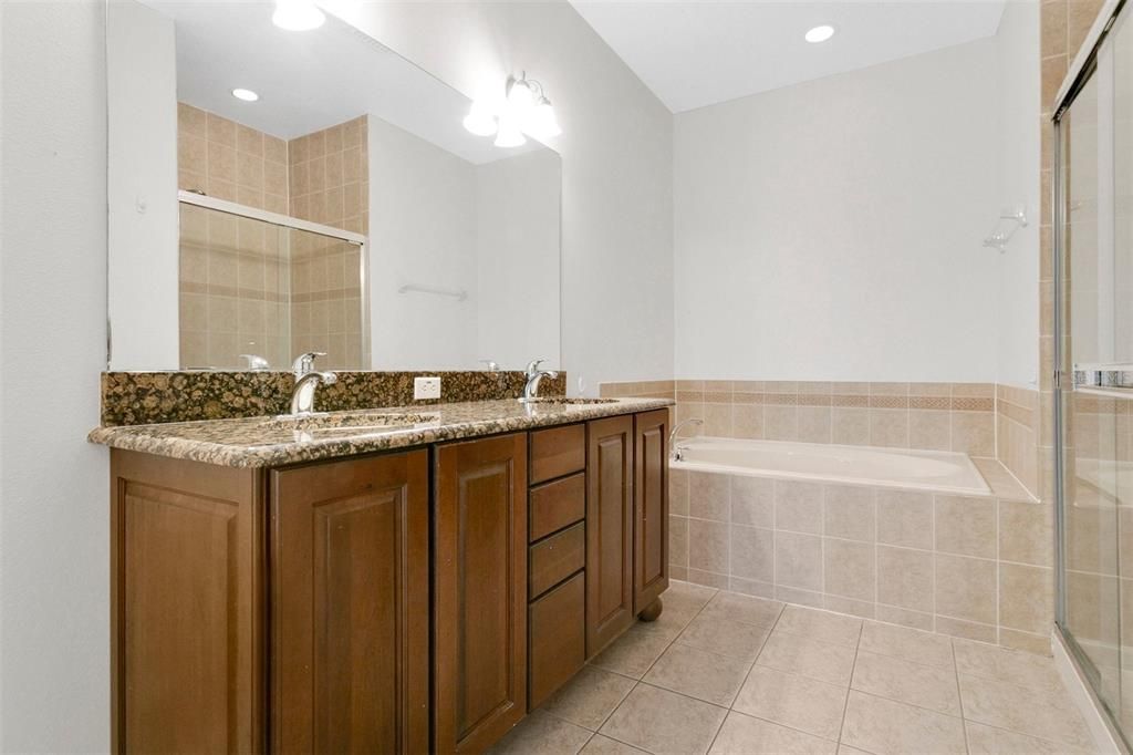 For Rent: $4,250 (3 beds, 3 baths, 2217 Square Feet)
