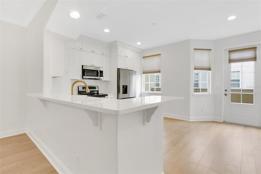For Rent: $4,250 (3 beds, 3 baths, 2217 Square Feet)
