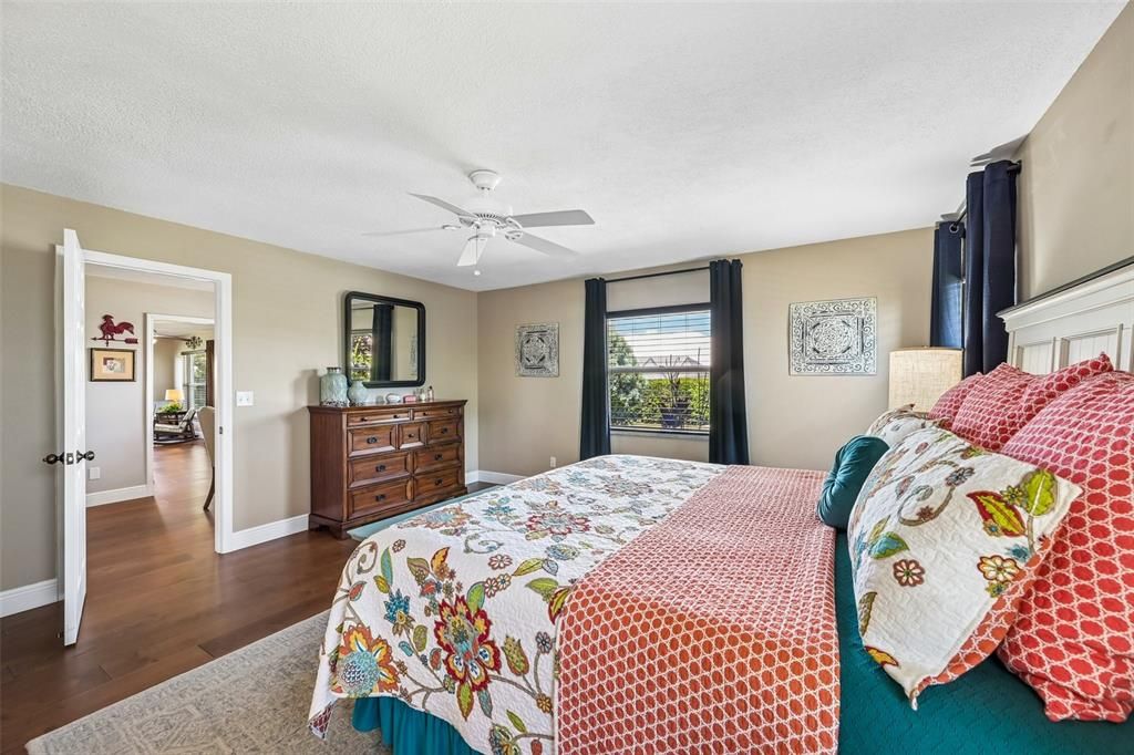 На продажу: $359,900 (2 спален, 2 ванн, 1857 Квадратных фут)