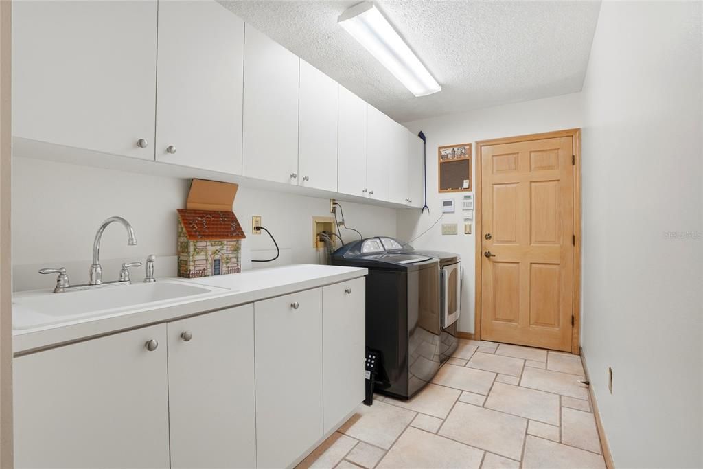 En Venta: $1,850,000 (3 camas, 3 baños, 3378 Pies cuadrados)